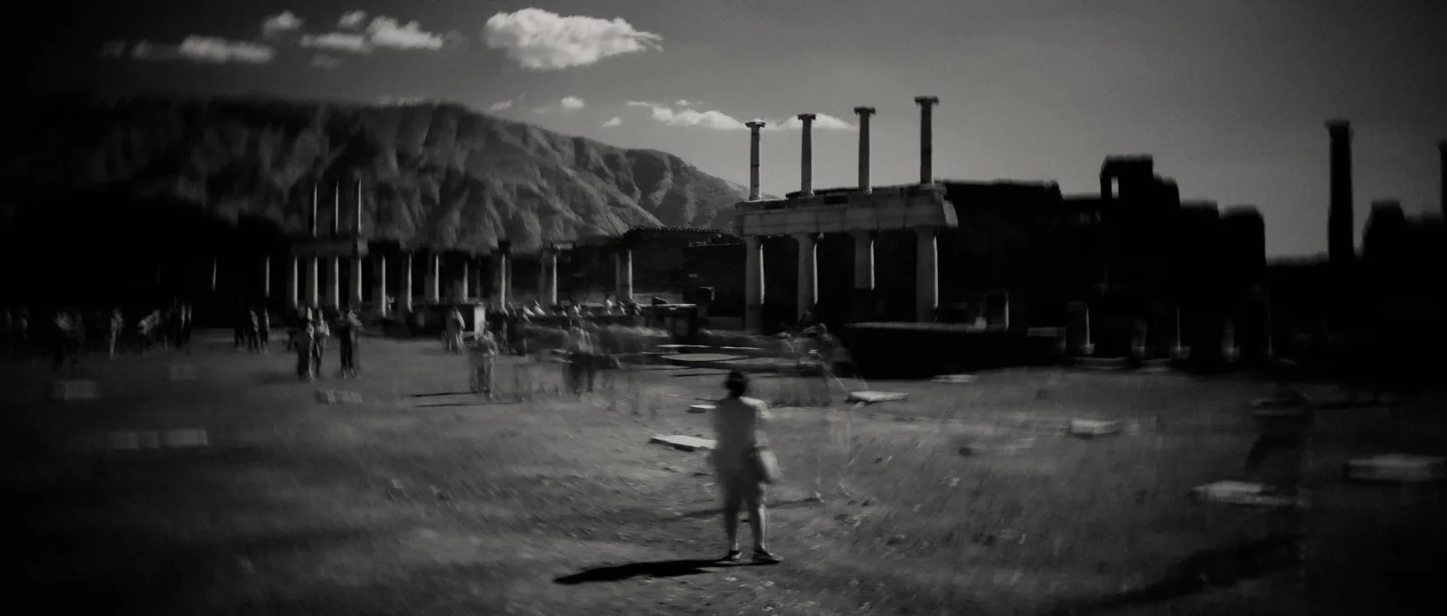 ALLEE SELIM AFTER US 2, photographie noir et blanc par Selim Allee